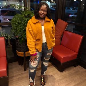 Meet your Posher, Melanie